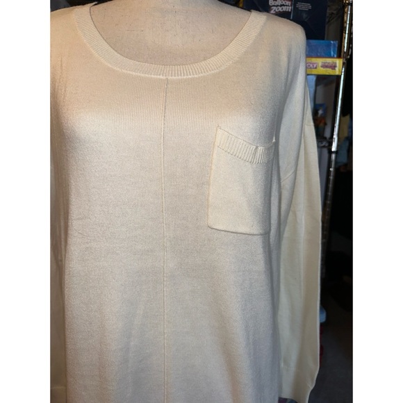 Women’s Natural Cream Daisy Fuentes Soft Touch Long Sleeve Sweater 🤍 - Picture 12 of 16